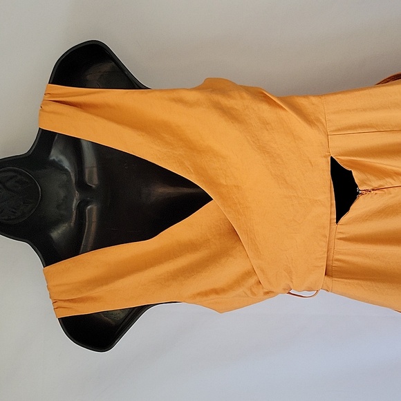 Topshop Sleeveless Tie Waist Wide Leg Jumpsuit Apricot Sz 6 - Picture 5 of 14